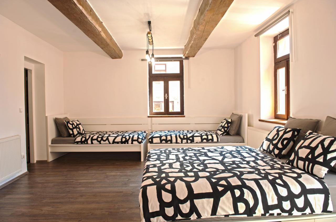 Apartmany Za Divadlem 브로우모프 외부 사진