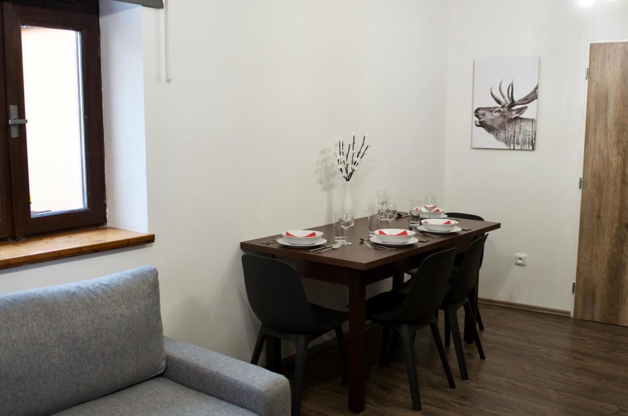 Apartmany Za Divadlem 브로우모프 외부 사진