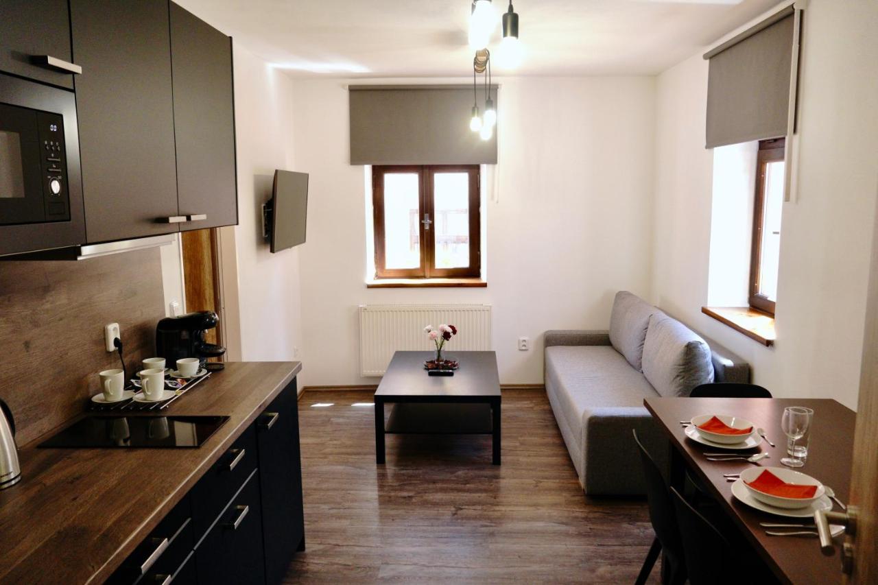 Apartmany Za Divadlem 브로우모프 외부 사진